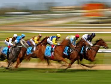 http://betting.betfair.com/horse-racing/caulfield%20side.jpg